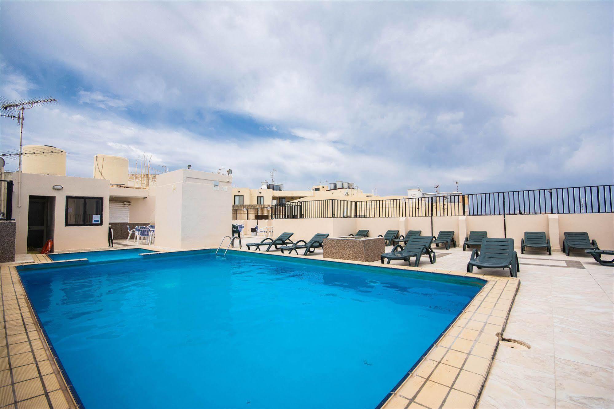 Damiani Apartments Buġibba Εξωτερικό φωτογραφία